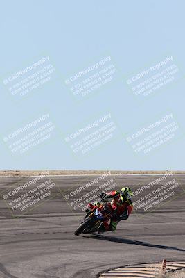 media/Jan-15-2026-Racers Edge (Thu) [[dfebeb70ab]]/3-B Group/Session 2 (Bowl Exit)/